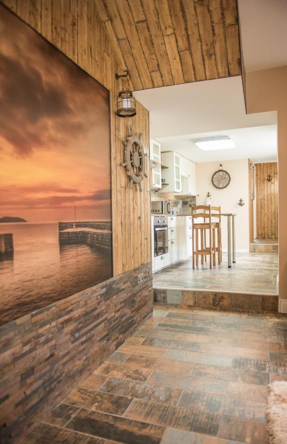 Deluxe Rustic Charlestown Themed Apartment St Austell Exteriör bild